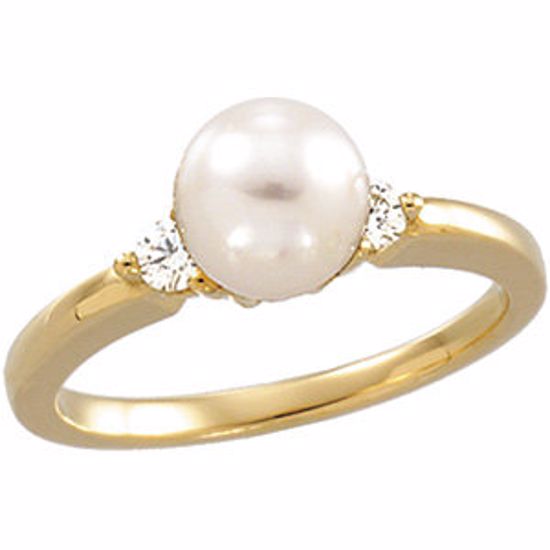 60608:209186:P Akoya Cultured Pearl & Diamond Ring