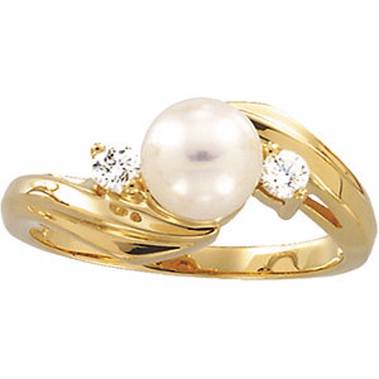 60630:209208:P Akoya Cultured Pearl & Diamond Ring