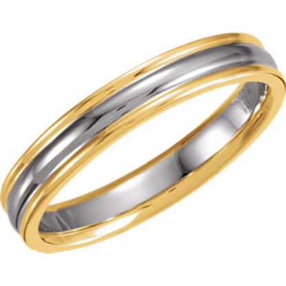 5724:127631:P 14kt White & Yellow 4mm Fluted Band Size 5.5
