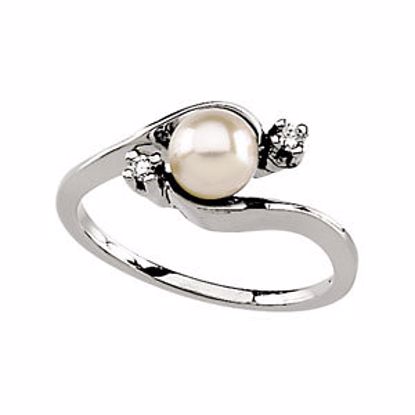 60606:207565:P Akoya Cultured Pearl & Diamond Ring