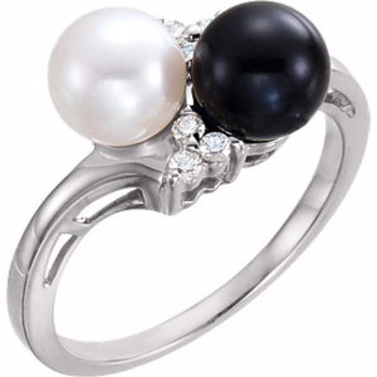 60636:251859:P Akoya Cultured Pearl & Diamond Ring