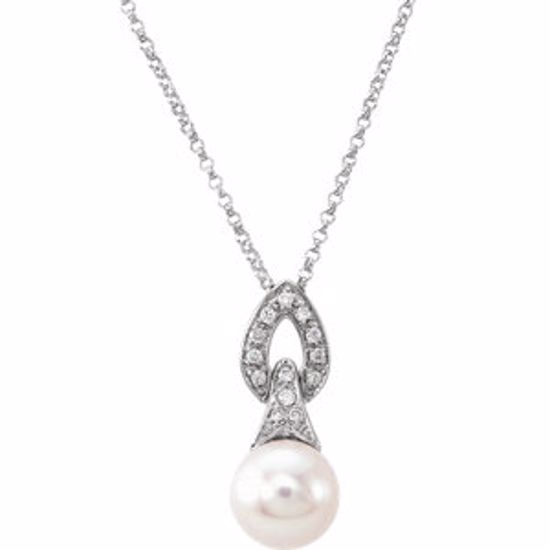 64490:60016:P 14kt White 8mm Freshwater Cultured Pear & 1/10 CTW Diamond 18" Necklace