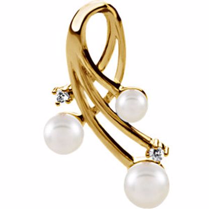 64498:100004:P 14kt Yellow Akoya Cultured Pearl & 1/10 CTW Diamond Pendant
