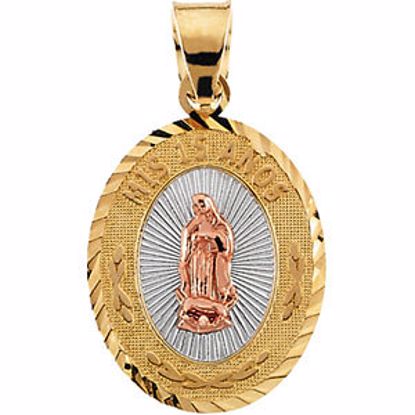 R41639:60001:P 14kt Yellow 17x13.5mm Tri-Color Oval Mis 15 Años (My 15th Birthday) Medal