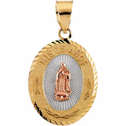 R41639:60002:P 14kt Yellow 21.5x17mm Tri-Color Oval Mis 15 Años (My 15th Birthday) Medal