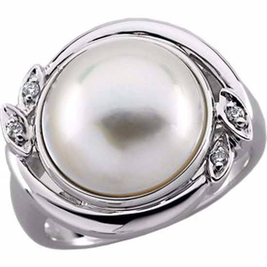 66113:60002:P 14kt White Mabe Pearl & .04 CTW Diamond Ring