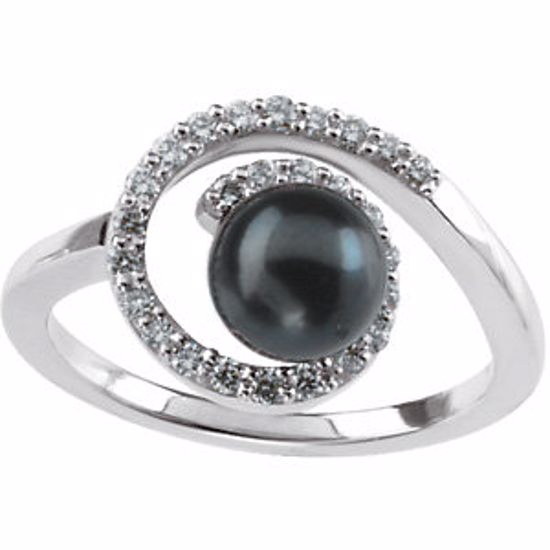 66446:6411:P Akoya Cultured Pearl & Diamond Ring