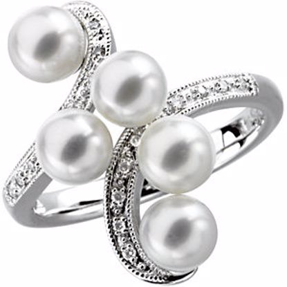 66901:101:P Freshwater Cultured Pearl & Diamond Ring