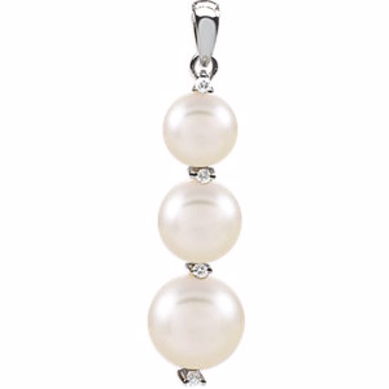 67203:60001:P Freshwater Cultured Pearl & Diamond Pendant