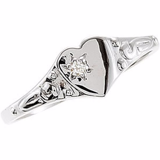 19356:107:P 14kt White .01 CTW Diamond Heart Ring