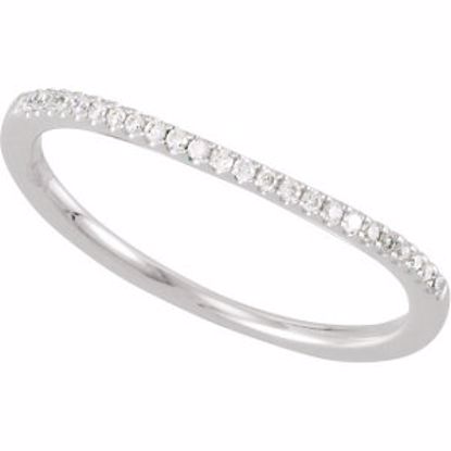 68355:101:P 14kt White 1/10 CTW Diamond Band