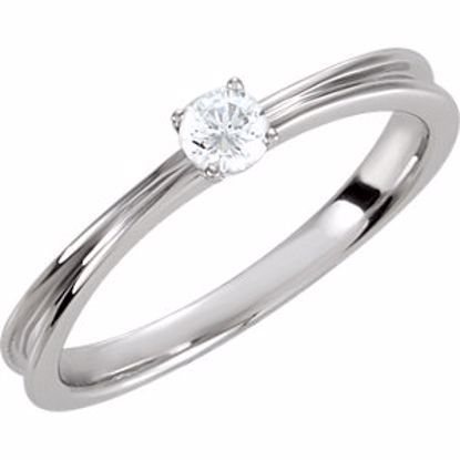 69861:107:P Sterling Silver Cubic Zirconia Ring Size 7