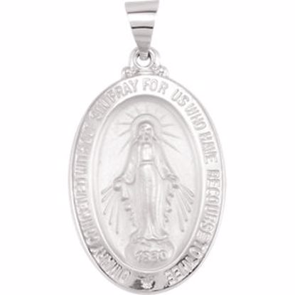 R45333:106:P 14kt White 25x17.75mm Oval Hollow Miraculous Medal