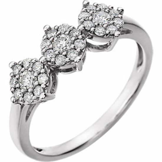 651483:60000:P 14kt White 3/8 CTW Diamond Cluster Ring