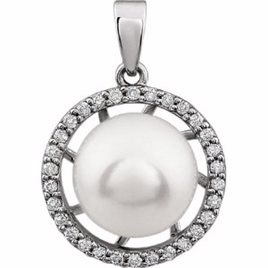 651492:100:P 14kt White 9.5-10mm Freshwater Pearl & 1/6 CTW Diamond Pendant