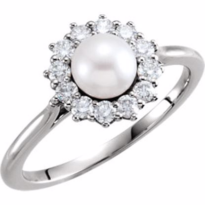 6476:105:P 14kt White Pearl & 1/3 CTW Diamond Ring