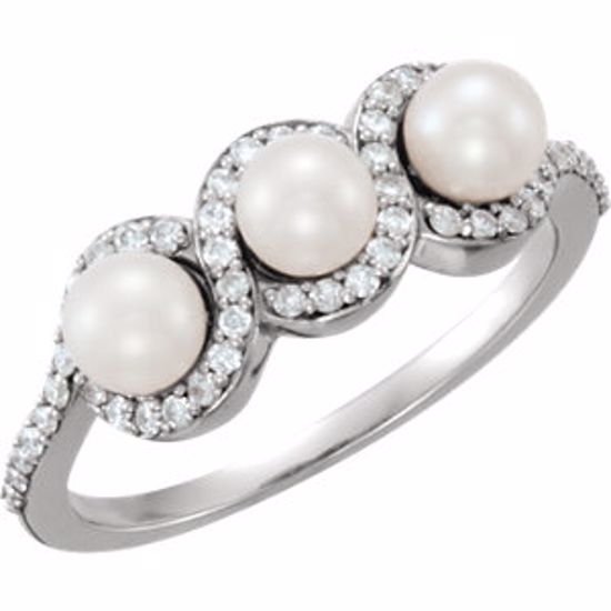 6477:603:P Platinum Freshwater Cultured Pearl & 1/4 CTW Diamond Ring