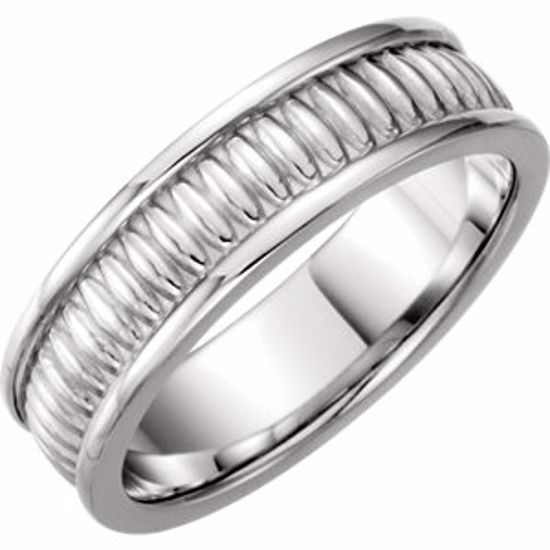 51334:127:P Platinum 7mm Design Band Size 8.5