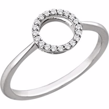 651807:60001:P 14kt White 1/10 CTW Diamond Circle Ring