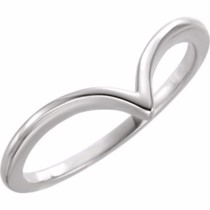 651812:70001:P 14kt White "V" Ring