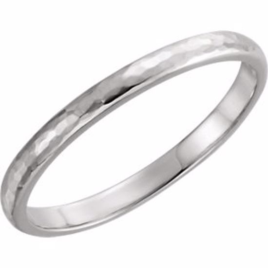 51529:107:P 14kt Yellow 2mm Half Round Hammer Finish Band Size 7